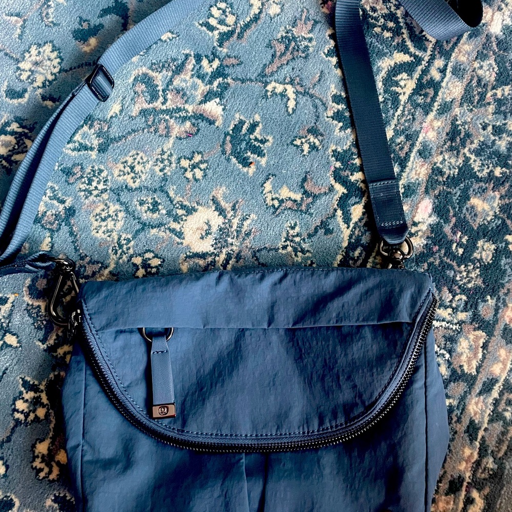 Lululemon 5L All Night Festival Bag